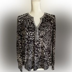 Lucky Brand Women's Size Large Black and White Floral and Embroidered Blouse